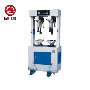 Machine à presser les semelles