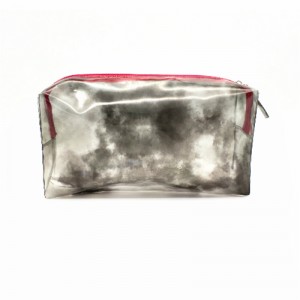 Trousse de toilette en PVC1