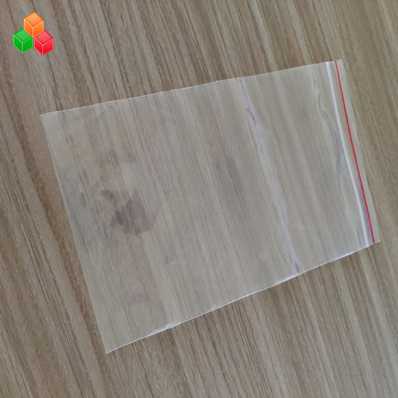 Prix ​​usine personnalisé impression taille réutilisable presse clair joint en plastique PE PP sac de conditionnement de verrouillage zip pour nourriture / vêtement