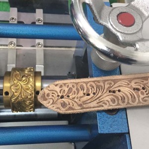 machine de gaufrage de roulement de ceinture en cuir