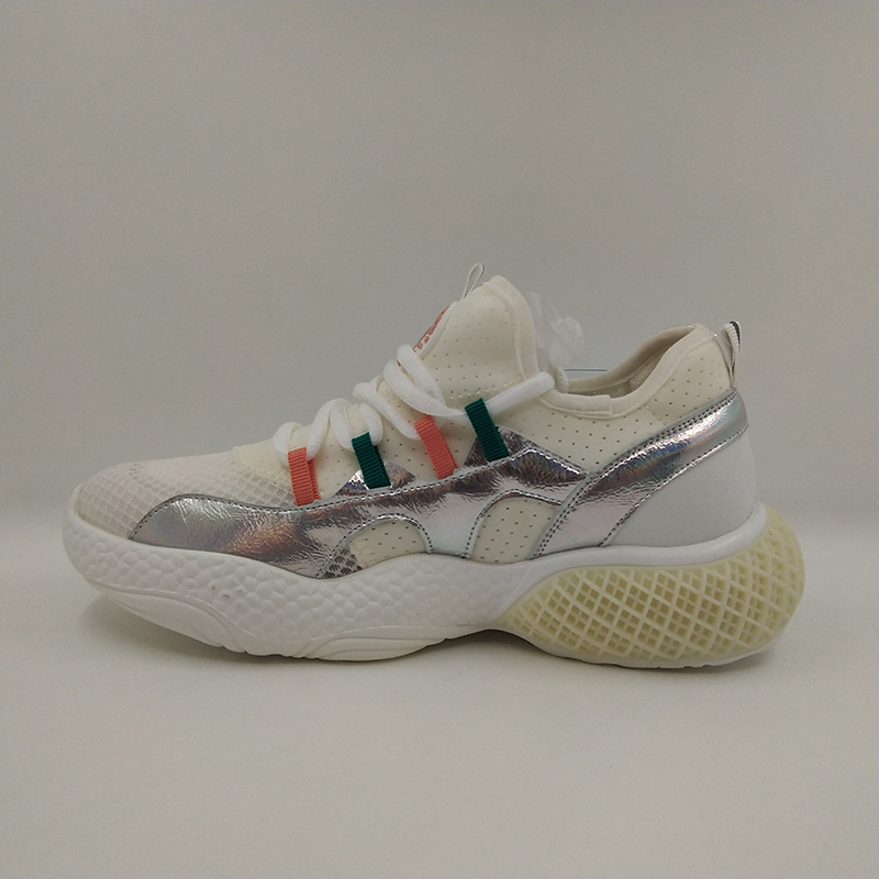 Chaussure de sport à la mode-001