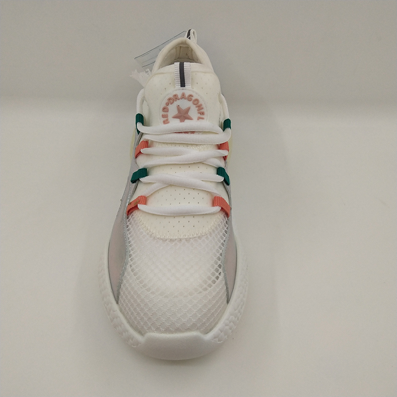 Chaussure de sport à la mode-001