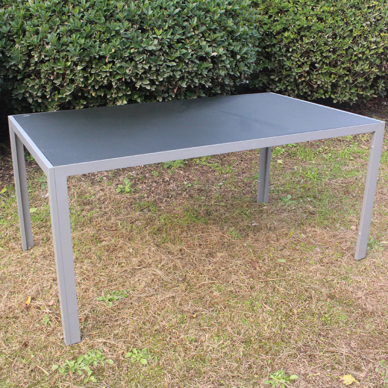 Table rectangulaire en alun