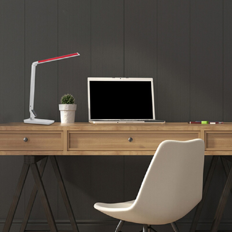185 lampe de table à USB rechargeable