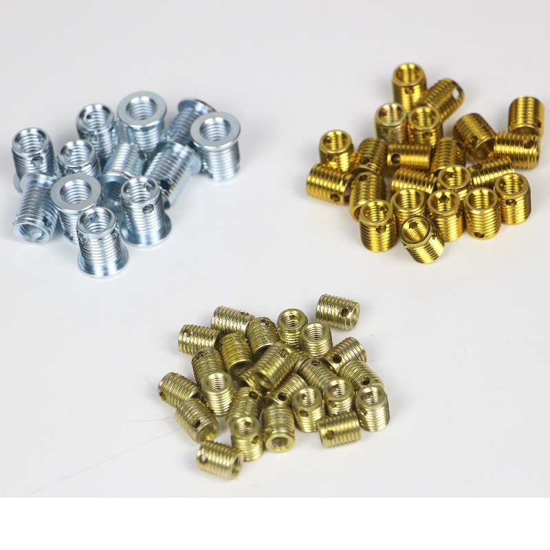 307 000 - 120 500 - 302 M12 * 1,75 * 16 * 1,75 * 1,75 * 12 l stocks de 3 trous d 'assemblage de filetage automatique sans épines
