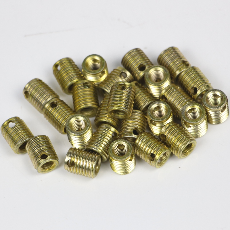 307 000 - 140 500 - 307 M14 * 2 * 18 * 2 * 14 L 3 trous sans épines