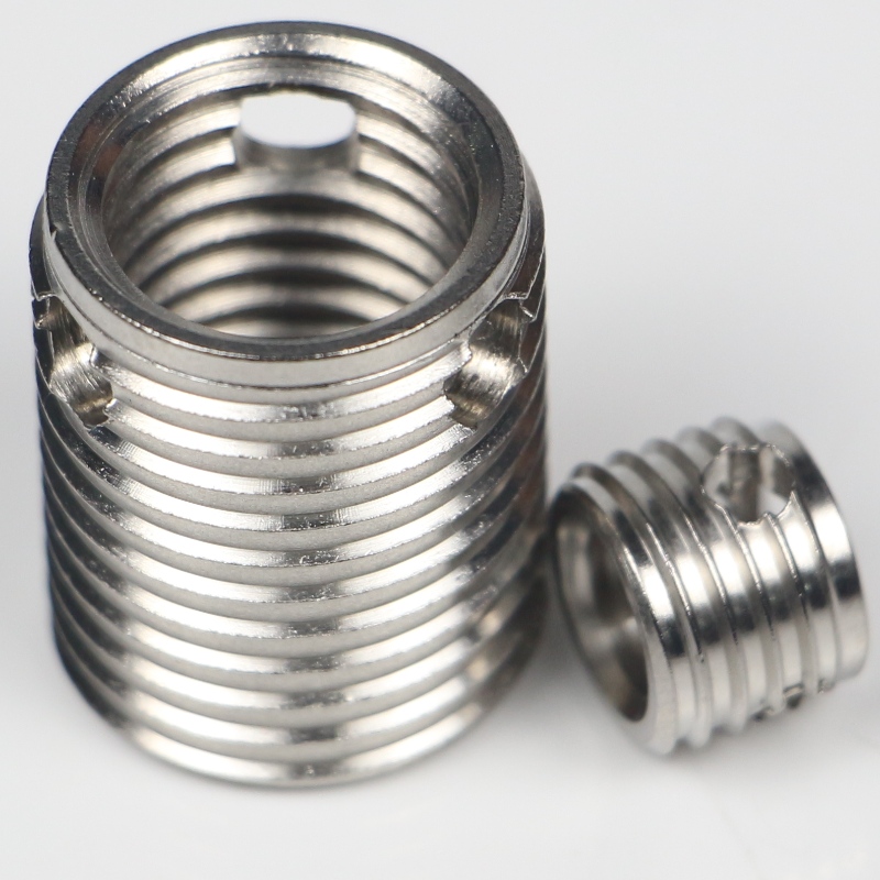 308 000 080.500 308 M8 * 1.25 * 12 * 1.5 * 14L inserts autotaraudants avec 3 trous sans bavures 500K stock