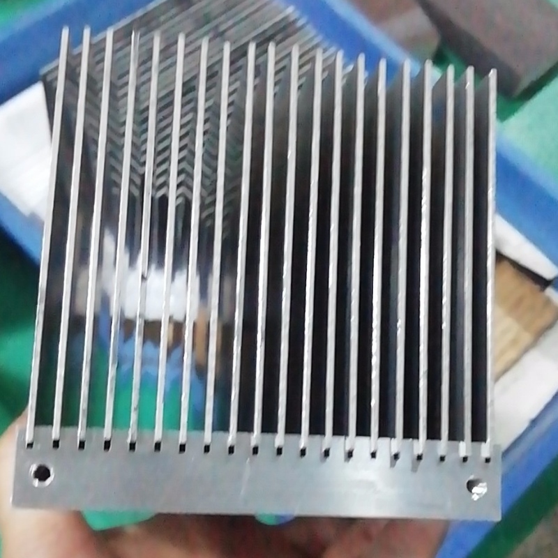 Dissipateur de chaleur / coupe de fil / fraisage CNC / A6061