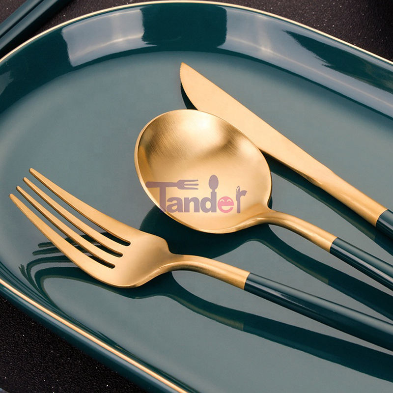 Green Handle inoxydable Steel Wedding all Restaurant Duty Golden cuillère fourchette