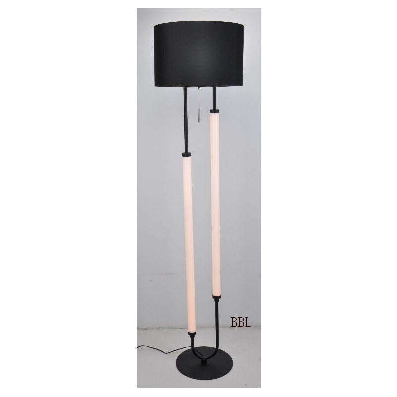Lampe d 'atterrissage à del avec entraînement de del et prise de courant E27