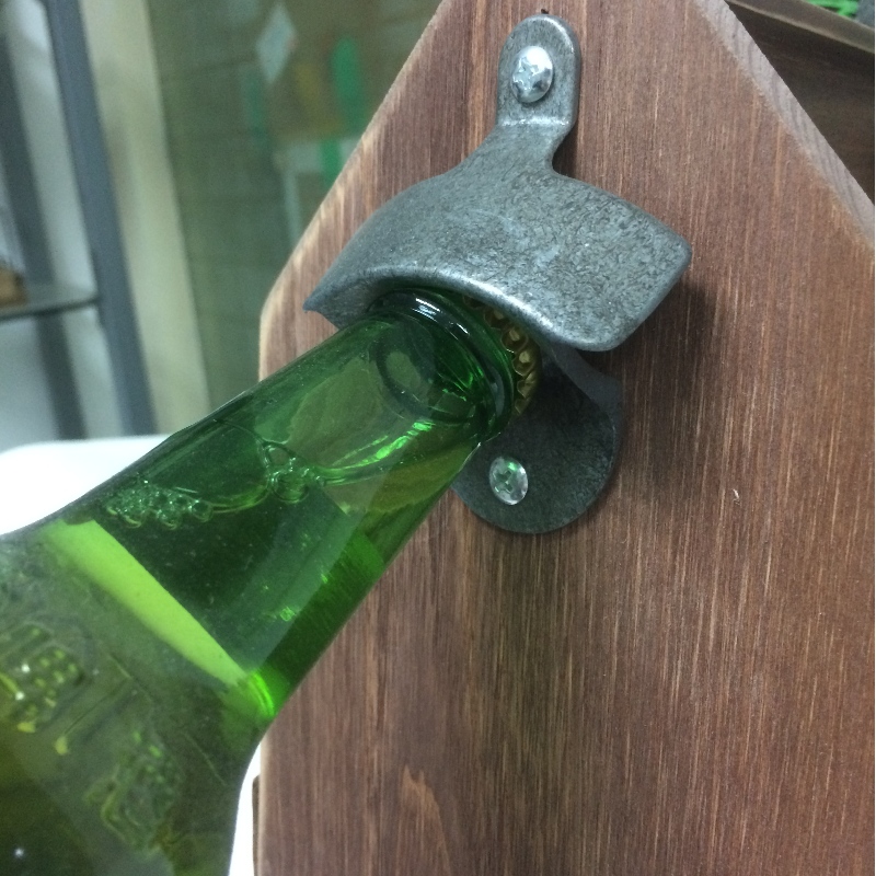 Boîte de 6 bouteilles de bière en bois avec ouvre-porte