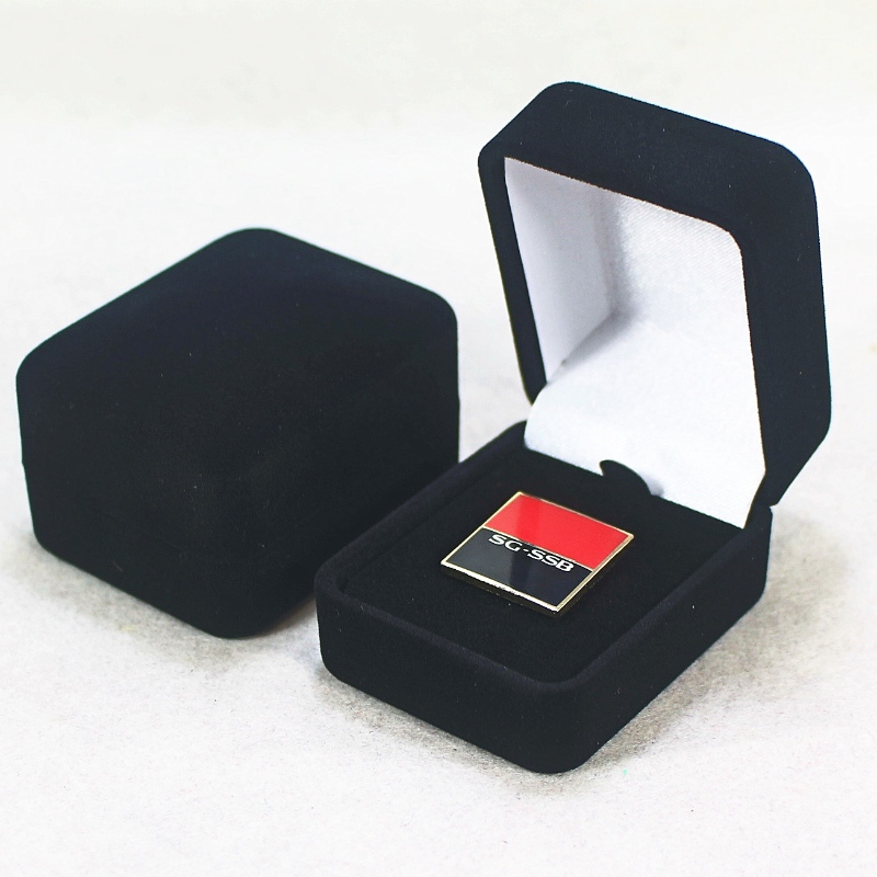 Article F-20 Boîte ronde en velours pour bague, badge ou pièce de monnaie, mm. 45 * 55 * 38, poids environ 32g