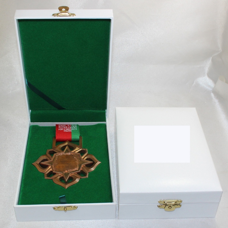 Boîtes en cuir de polyuréthane rectangulaire V - 15l, applicables aux médailles 90 * 120 mm, pièces de monnaie et emblèmes, etc.110 * 157 * 40, pesant environ 185g