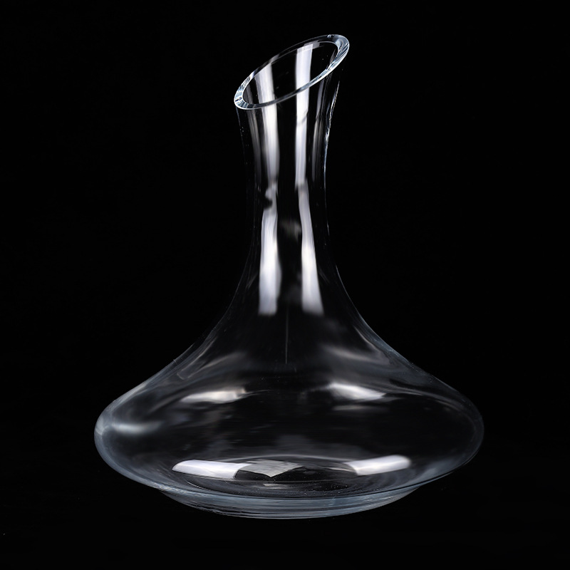 2020 nouvelle carafe à vin en verre transparent simple carafe à vin inclinée sans poignée peut être personnalisée pour la vente en gros