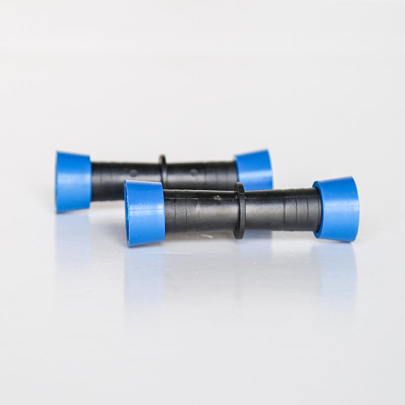 Connexion à anneau de traction