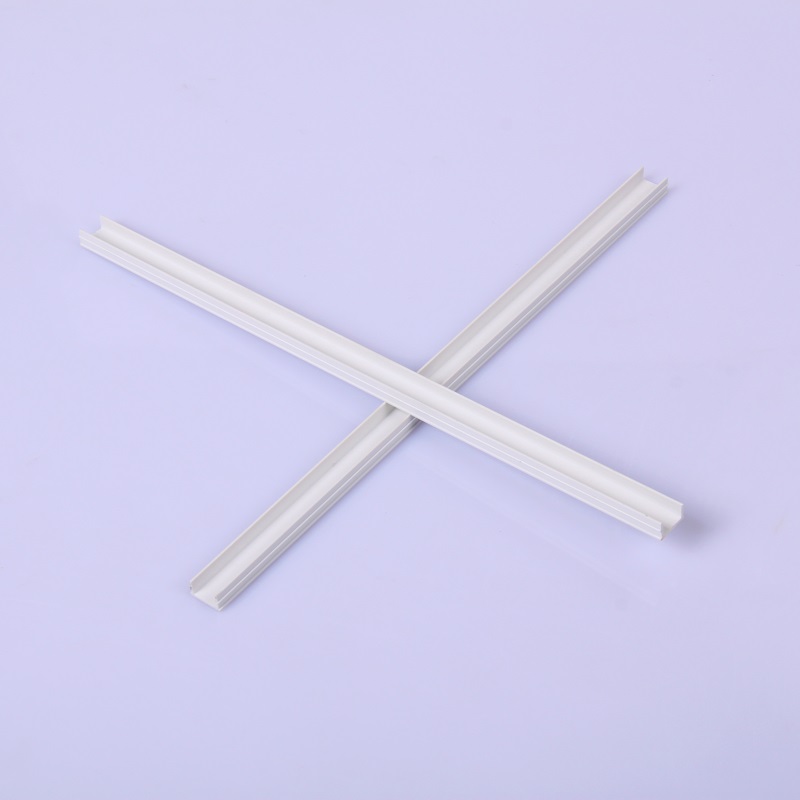 bande de voie coulissante en plastique de PVC canal en PVC en forme de U à bas prix pour les pièces de tiroir de fenêtre