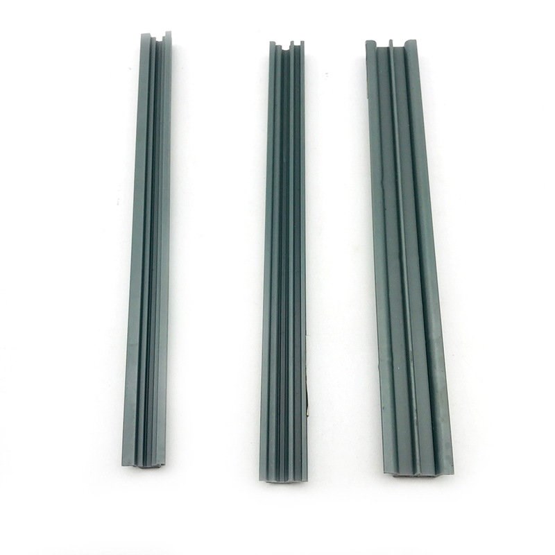 Bande en plastique pour la piste de porte vitrée