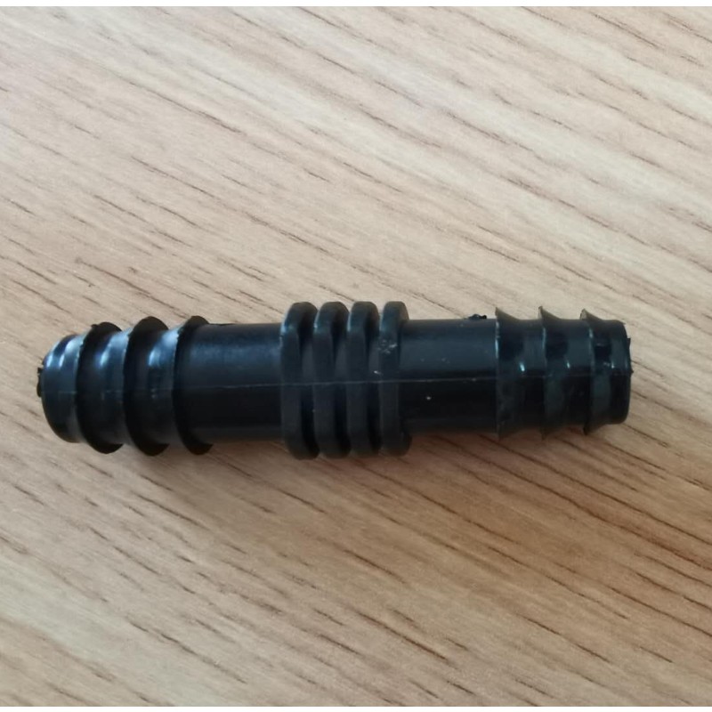 Raccordement encastré pour tuyau goutte à goutte PE