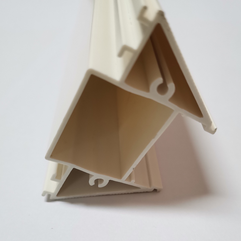 Profilés de plastique PVC pour l 'éclairage et la coulisse par extrusion personnalisée provenant de fabricants chinois de plastique