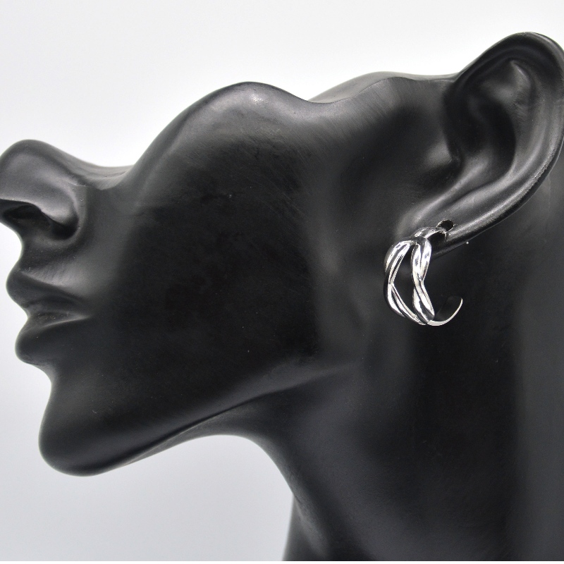 Boucles d'oreilles en argent Double C forme ronde boucles d'oreilles cercle déclaration pour femmes filles boucles d'oreilles élégantes bijoux Chine Ruifanbao usine de bijoux