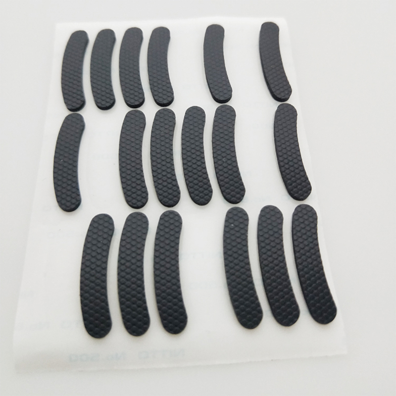 Fournir un tapis antidérapant poron noir, mousse de protection de l'environnement antichoc, traitement personnalisé de la mousse poron audio