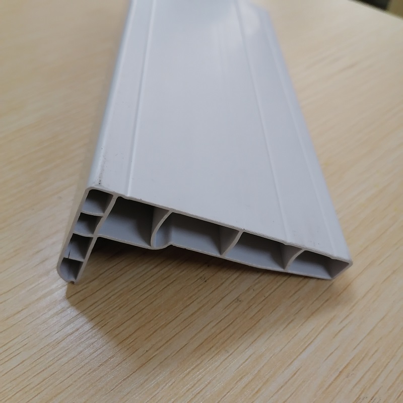 Profilé d'évacuation en PVC profilé en plastique de PVC de section creuse pour système de ventilation