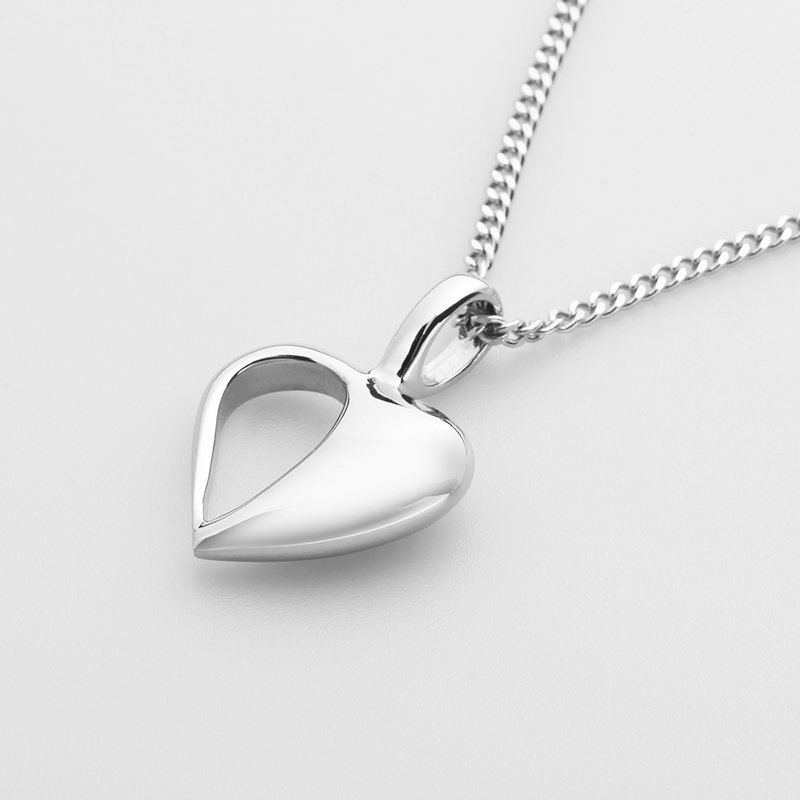 Collier à pendentif cœur en acier inoxydable pour femme