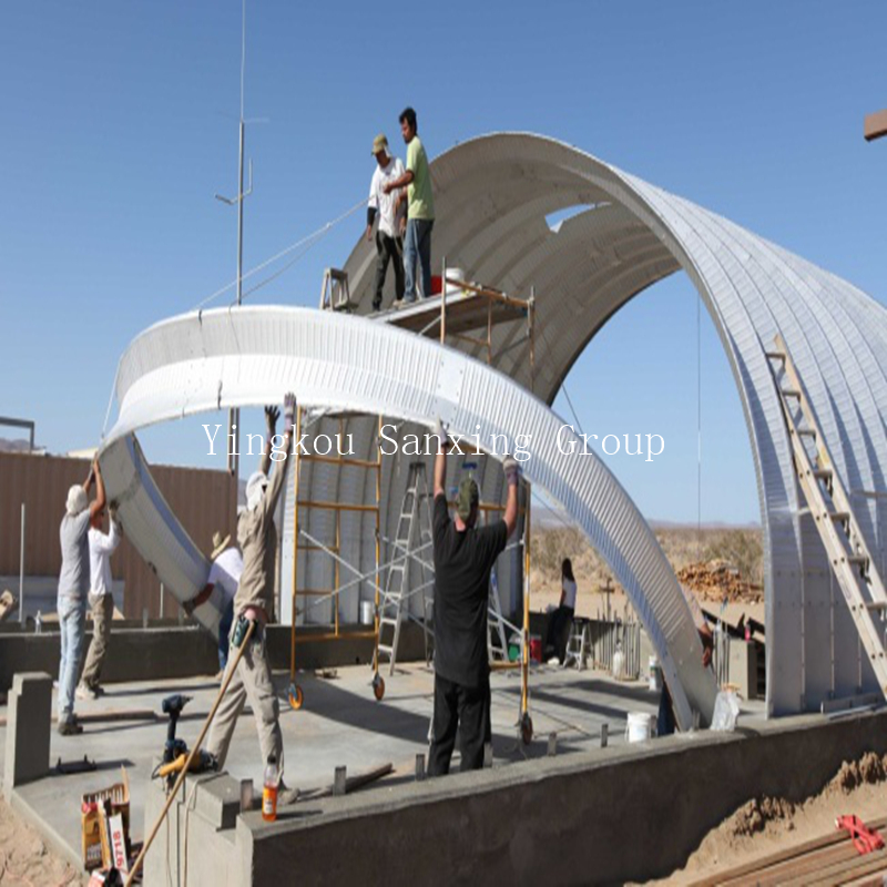 Machines pour la construction de toits métalliques à écrous et boulons