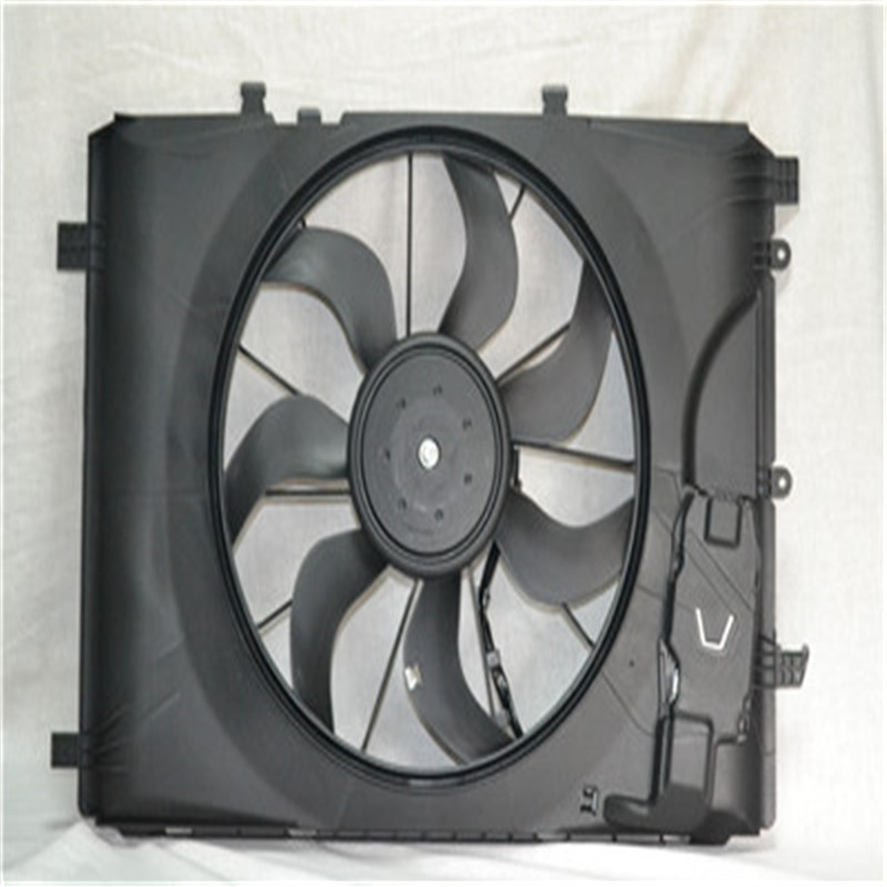 Ventilateur de refroidissement du moteur A2465000093
