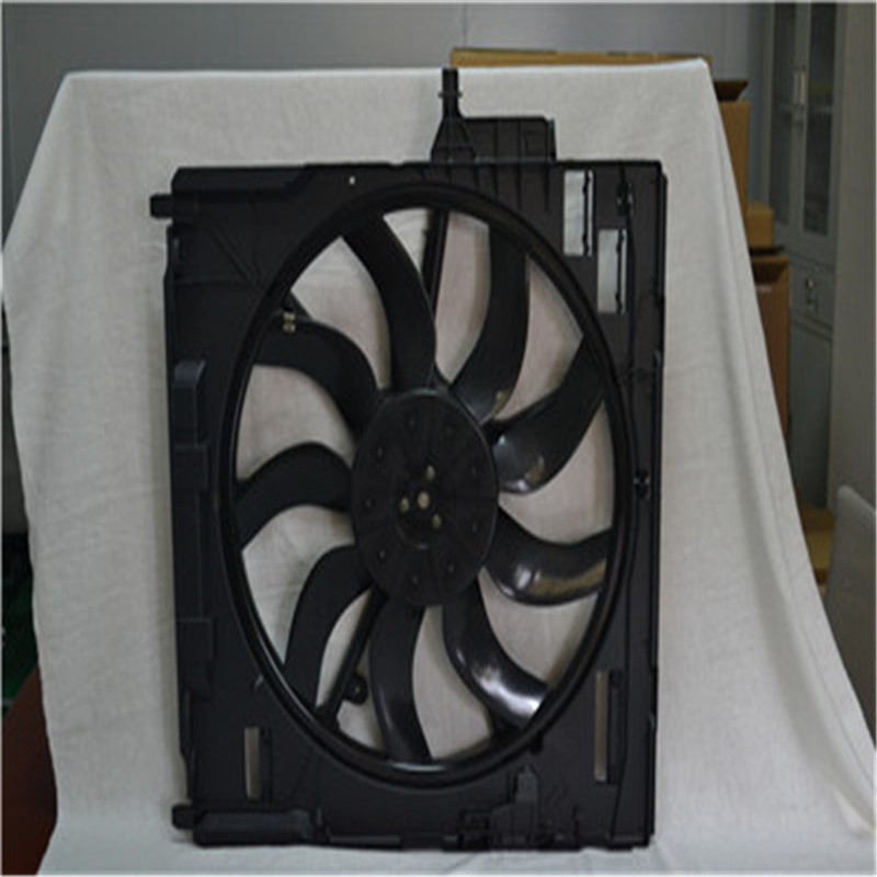 Ventilateur de refroidissement du radiateur pour BMW E70 E71 OEM 17428618242 17437616104