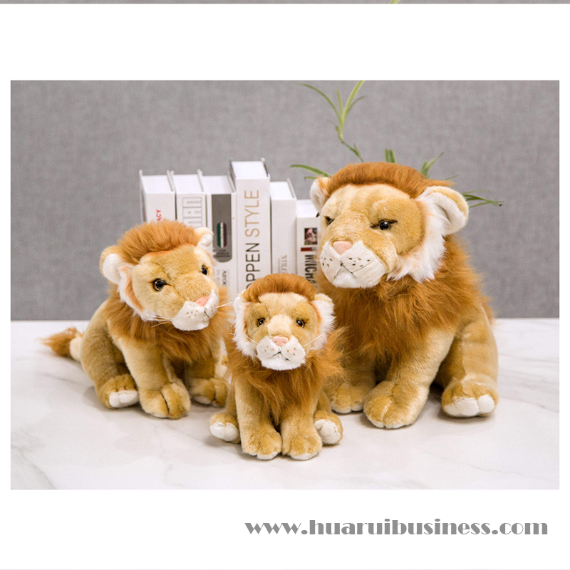 Peluche lion toy