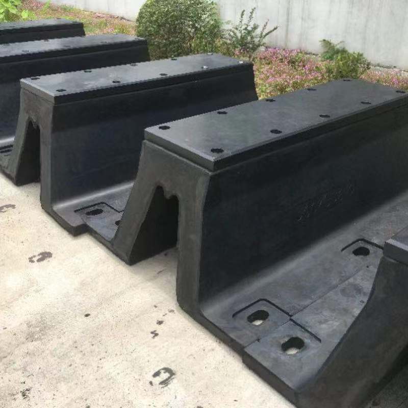 Bâbord en caoutchouc pour bateaux surarcs