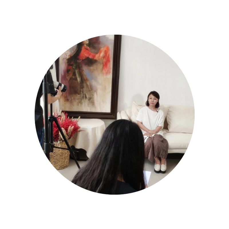 Guangdong Fashion WeekQuand vous filmez, regardez, les stylistes ont une parfaite maîtrise de la mode et de la caméra!