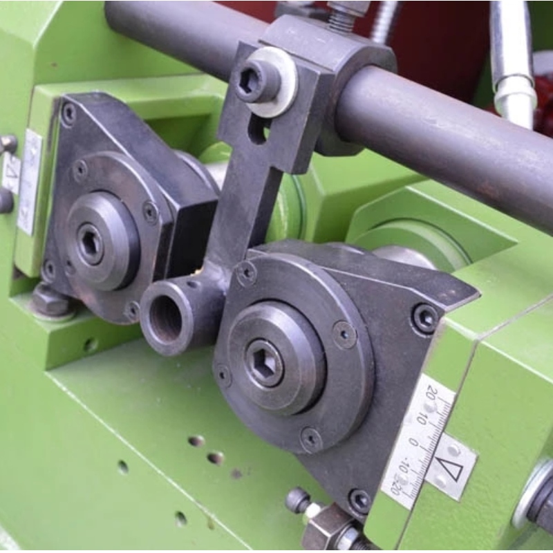 Machine à percer des vis de positionnement à grande vitesse HB - 3102