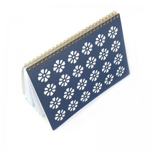 classeur à couverture creuse