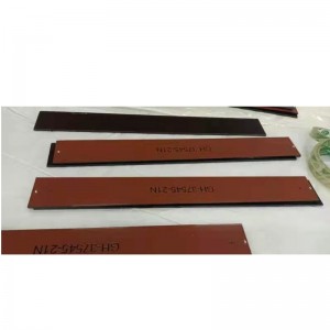 Panneau solaire en silicium amorphe peint à l\'arrière