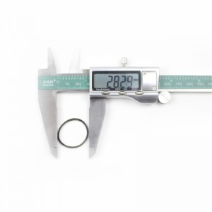 Vente directe d\'usine bande de caoutchouc naturel noir de 25 mm de diamètre avec une élasticité et une ténacité élevées en gros