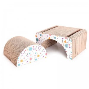 Combinaison de tabouret carré et d\'emballage de chat