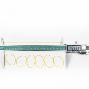 Ventes directes d\'usine de bandes de caoutchouc de haute qualité Haute élasticité et de la résilience haute résilience argent Bandes en caoutchouc groupées