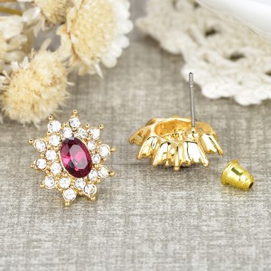 Boucles d\'oreilles classiques petites oreilles