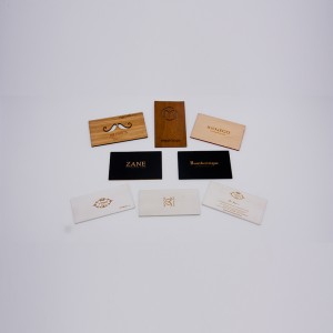 Carte de visite en bois