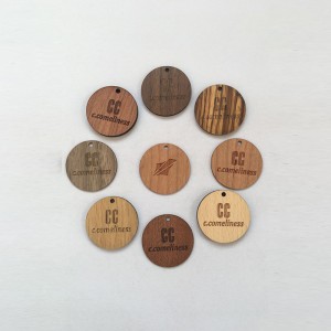 Carte en bois spéciale