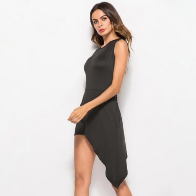 Robe de soirée sexy avec une robe d'ourlet inclinée