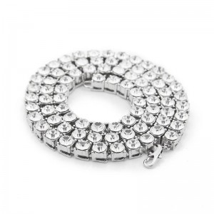 Hip-hop est plein de chaînes cubaines