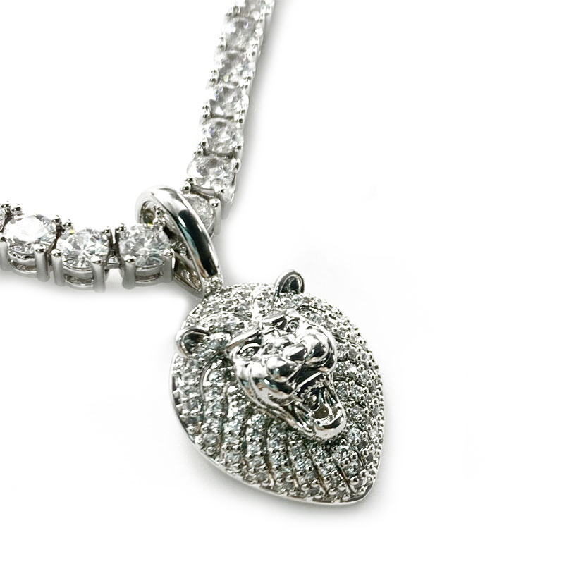 Pendentif de tête de lion de hip hop en plaqué or véritable avec collier à chaîne cubaine (petit)