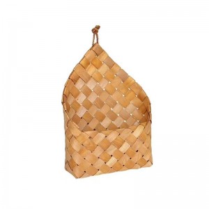 Panier suspendu en bois