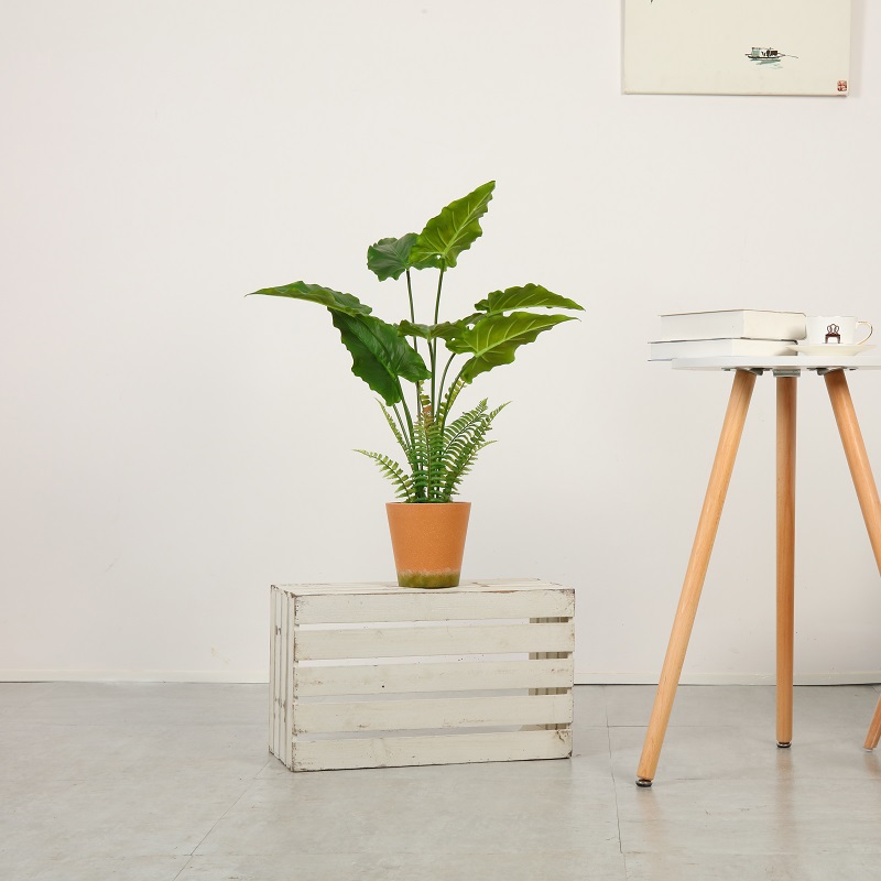 Plante artificielle de style moderne de haute qualité en pot à vendre