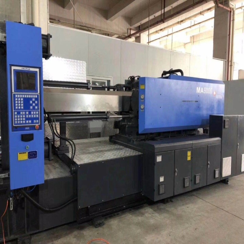 Machine de moulage par injection d'une seconde main de 160 tonnes