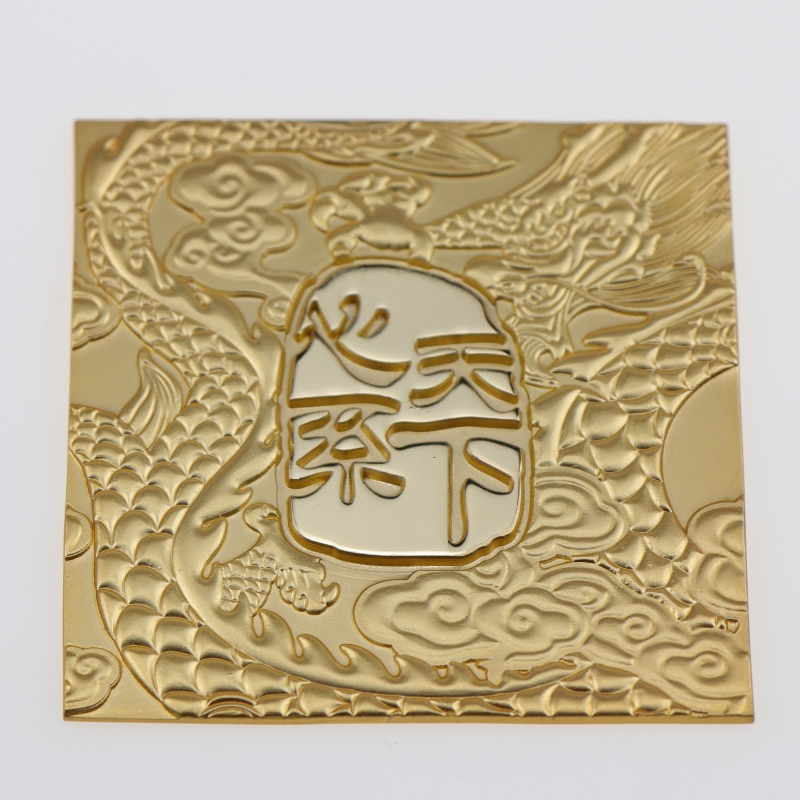 Chine Fabricant Personnalisé Casting Plafond en métal Antique Plaque de zinc en alliage de zinc en alliage de zinc
