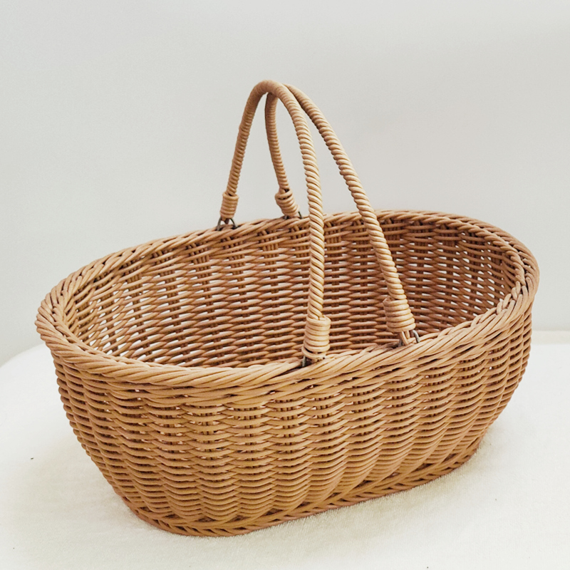 Panier de rotin ovale enveloppé à la main exquis